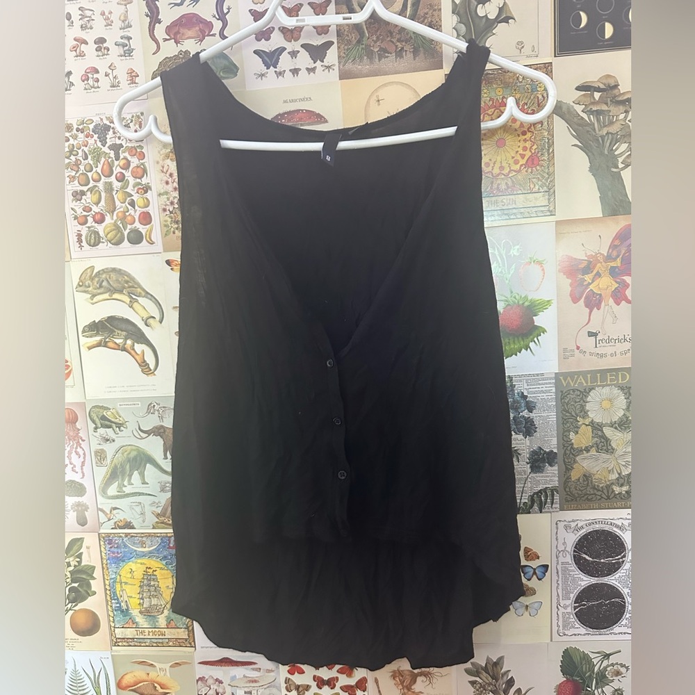 H&m high low button up tank size 8 good condition